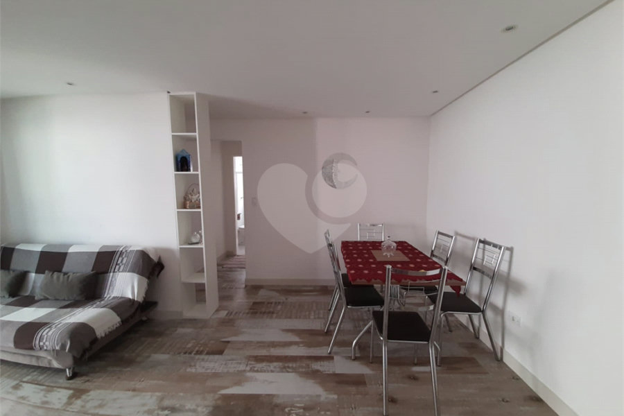 Apartamento à venda com 2 quartos, sendo 1 suíte,  no Centro, Mongaguá, SP