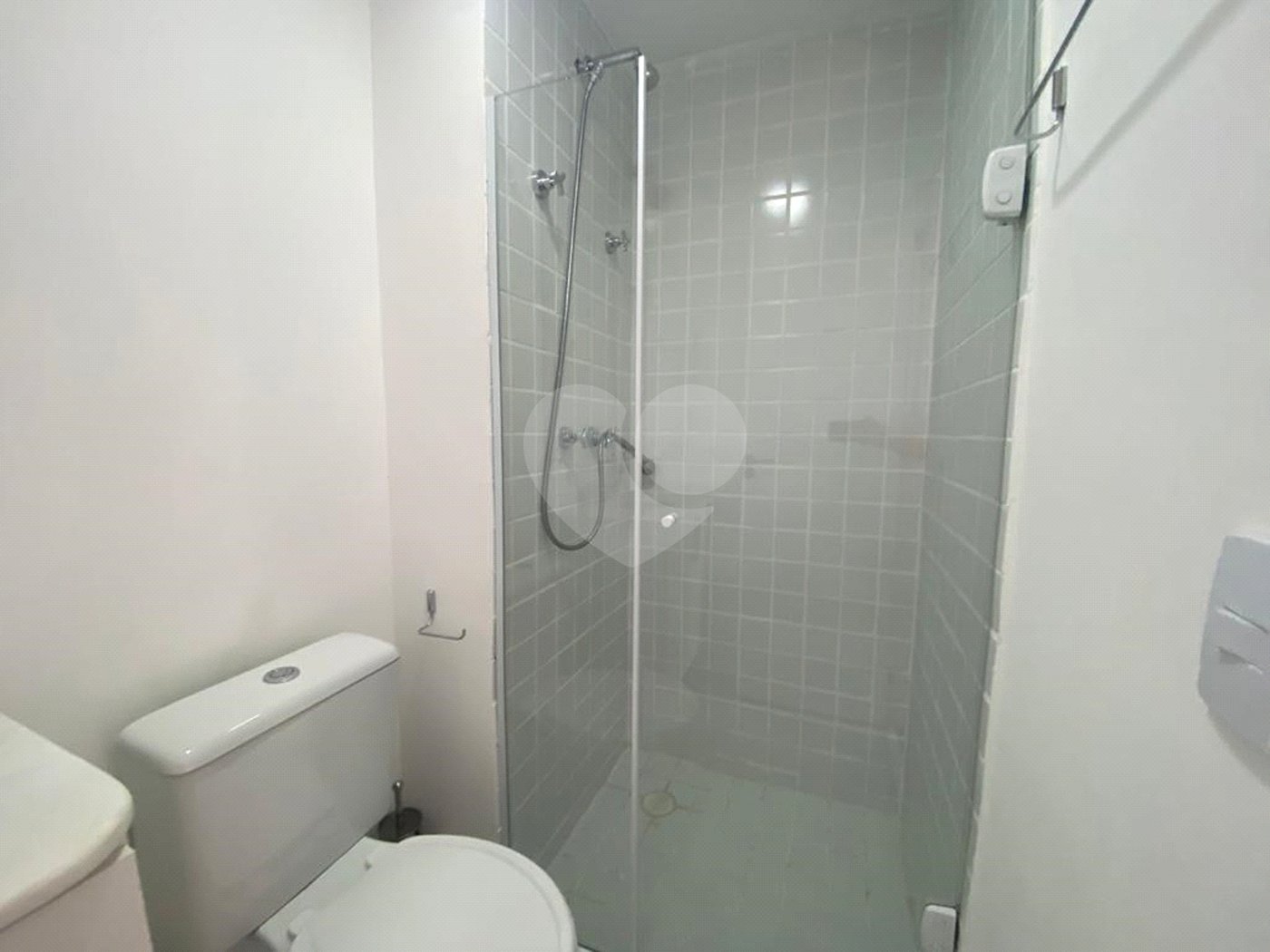 Apartamento à venda ou para alugar com 2 quartos, sendo 1 suíte, em Condomínio Granja Viana Ii, Cotia, SP