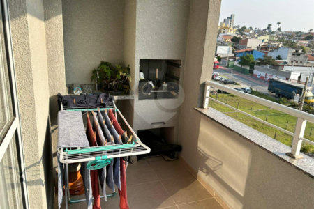 Apartamento à venda com 4 quartos, sendo 1 suíte,  em Jardim Armênia, Mogi das Cruzes, SP