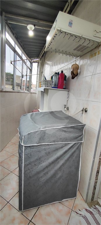 Casa à venda com 5 quartos, sendo 3 suítes, no condomínio Village Texeira Campos, Rio de Janeiro - RJ