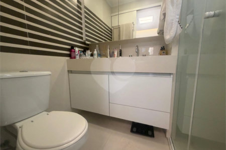 Apartamento à venda com 3 quartos, sendo 1 suíte,  em Alto da Boa Vista, São Paulo, SP