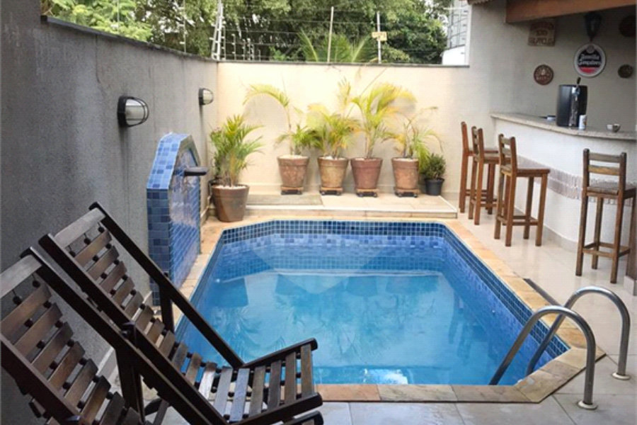 Sobrado à venda com 3 quartos em Tremembé, São Paulo, SP