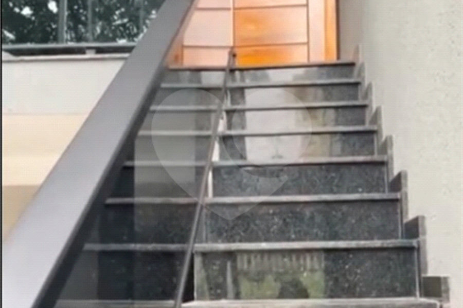 Sobrado à venda com 3 quartos, sendo 1 suíte,  em Penha de França, São Paulo, SP