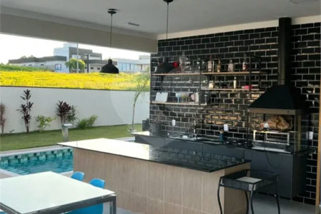 Casa à venda com 3 suítes no condomínio Terra Caxambu, Jundiaí - SP