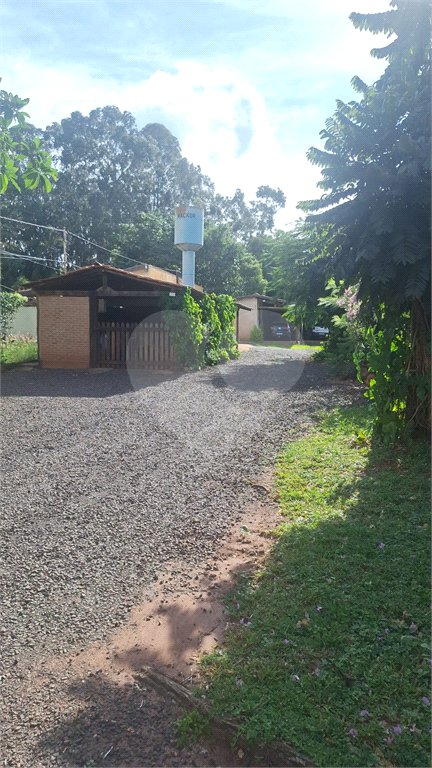 Chácara à venda com 3 quartos, sendo 1 suíte, em Chácara Flora Araraquara, Araraquara, SP