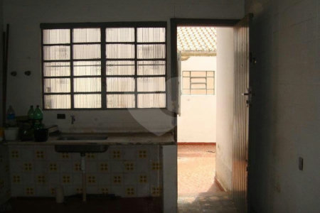 Casa Térrea à venda com 3 quartos em Vila Cordeiro, São Paulo, SP