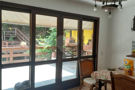 Sobrado à venda com 6 quartos, sendo 3 suítes, em Rolinópolis, São Paulo, SP