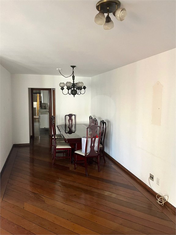 Apartamento à venda com 4 suítes em Vila Uberabinha, São Paulo, SP