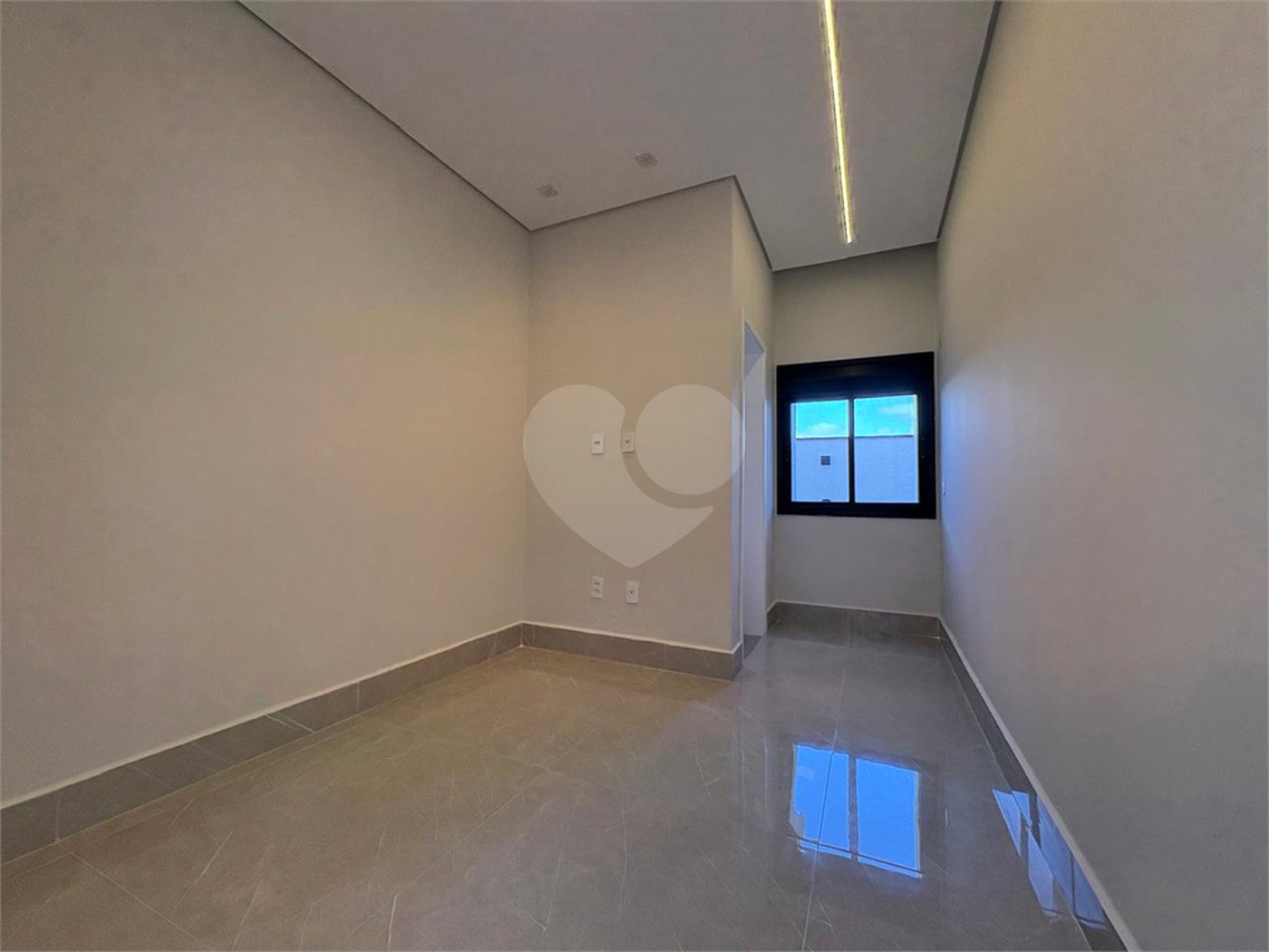 Casa à venda ou para alugar com 4 suítes no condomínio Alphaville Castelo, Itu - SP