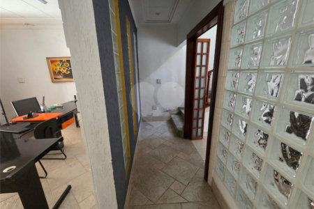 Sobrado à venda ou para alugar com 6 quartos, sendo 2 suítes, em Santana, São Paulo, SP