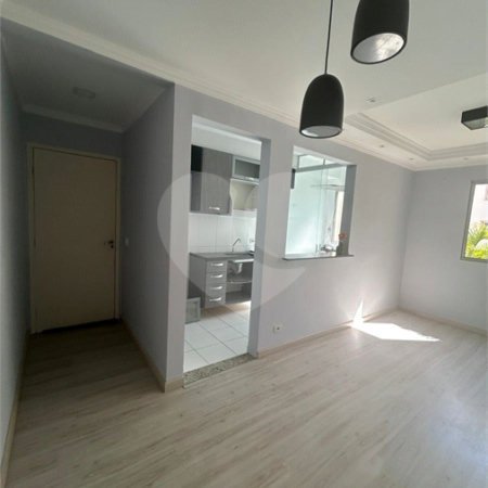 Apartamento à venda ou para alugar com 3 quartos, sendo 1 suíte,  em Vila Mogilar, Mogi das Cruzes, SP