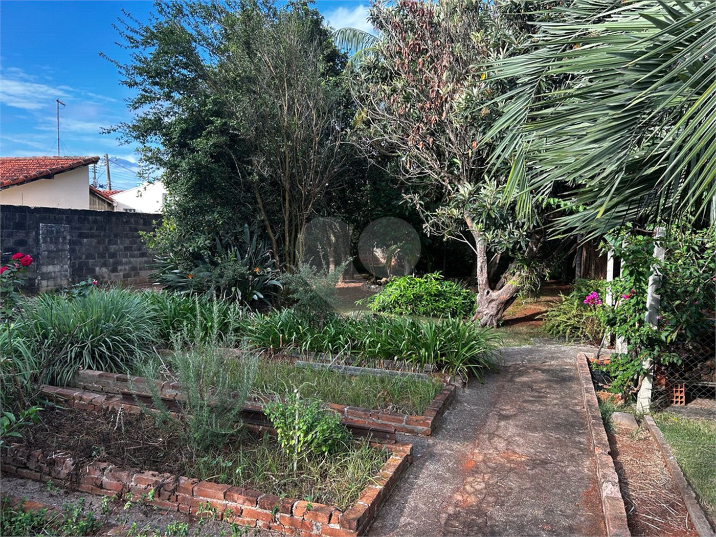 Casa à venda com 4 quartos, sendo 2 suítes, em Vila Aparecida, Itapetininga, SP