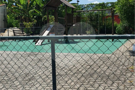 Casa à venda com 3 quartos, sendo 2 suítes, no condomínio Planície do Araguaia, Rio de Janeiro - RJ