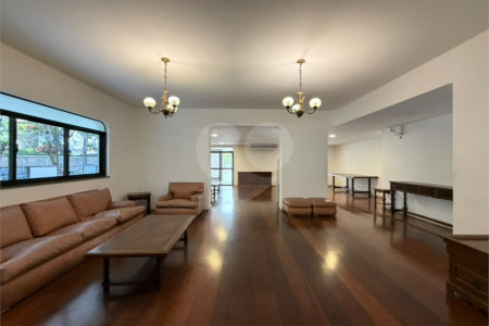 Apartamento à venda com 5 quartos, sendo 3 suítes, em Tijuca, Rio de Janeiro, RJ