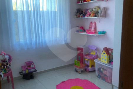 Casa à venda com 3 quartos, sendo 1 suíte, no condomínio Residencial Vale Verde, Rio de Janeiro - RJ