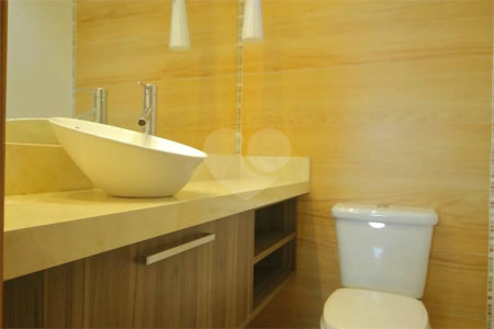 Apartamento à venda com 3 quartos, sendo 1 suíte, em Vila Lusitânia, São Bernardo do Campo, SP