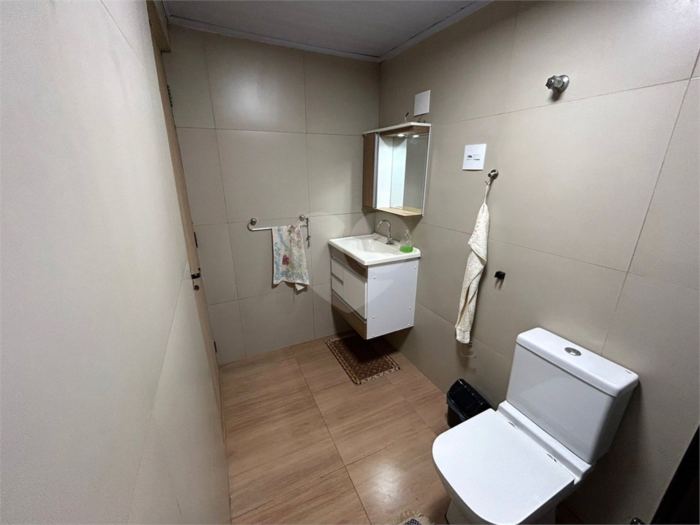 Casa à venda com 4 quartos, sendo 1 suíte, no Centro, Cravinhos, SP