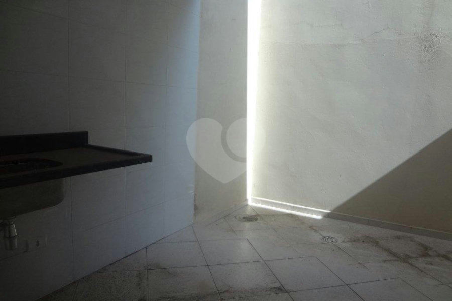 Sobrado à venda com 3 suítes em Vila Romero, São Paulo, SP