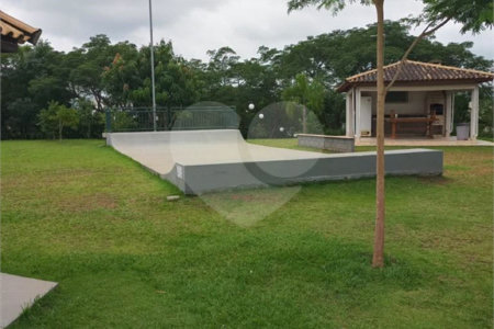 Casa à venda com 4 quartos, sendo 2 suítes, no condomínio Residencial Parque Esplanada, Votorantim - SP