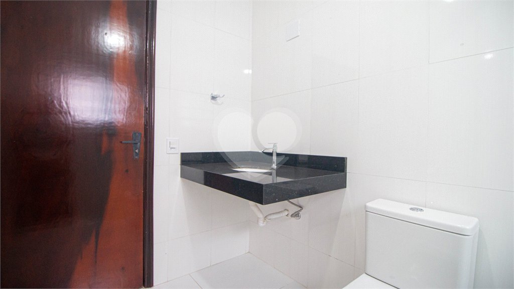 Sobrado à venda com 4 quartos, sendo 1 suíte, em Jardim Peri Peri, São Paulo, SP
