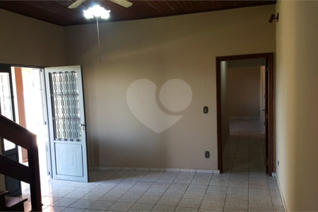 Chácara à venda com 3 quartos, sendo 2 suítes, em Capela, Vinhedo, SP