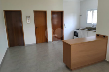 Casa à venda com 3 quartos, sendo 1 suíte,  em Loteamento Jardim Solares, Atibaia, SP