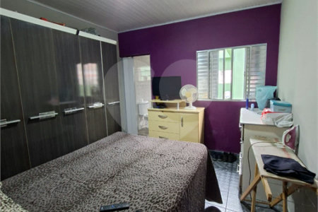 Casa à venda com 4 quartos, sendo 1 suíte,  em Vila Santa Maria, Guarulhos, SP