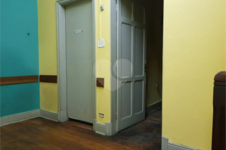 Sobrado à venda com 3 quartos em Jardim Paulista, São Paulo, SP