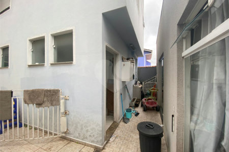 Sobrado à venda com 2 quartos, sendo 1 suíte, em Jardim Nathalie, Mogi das Cruzes, SP