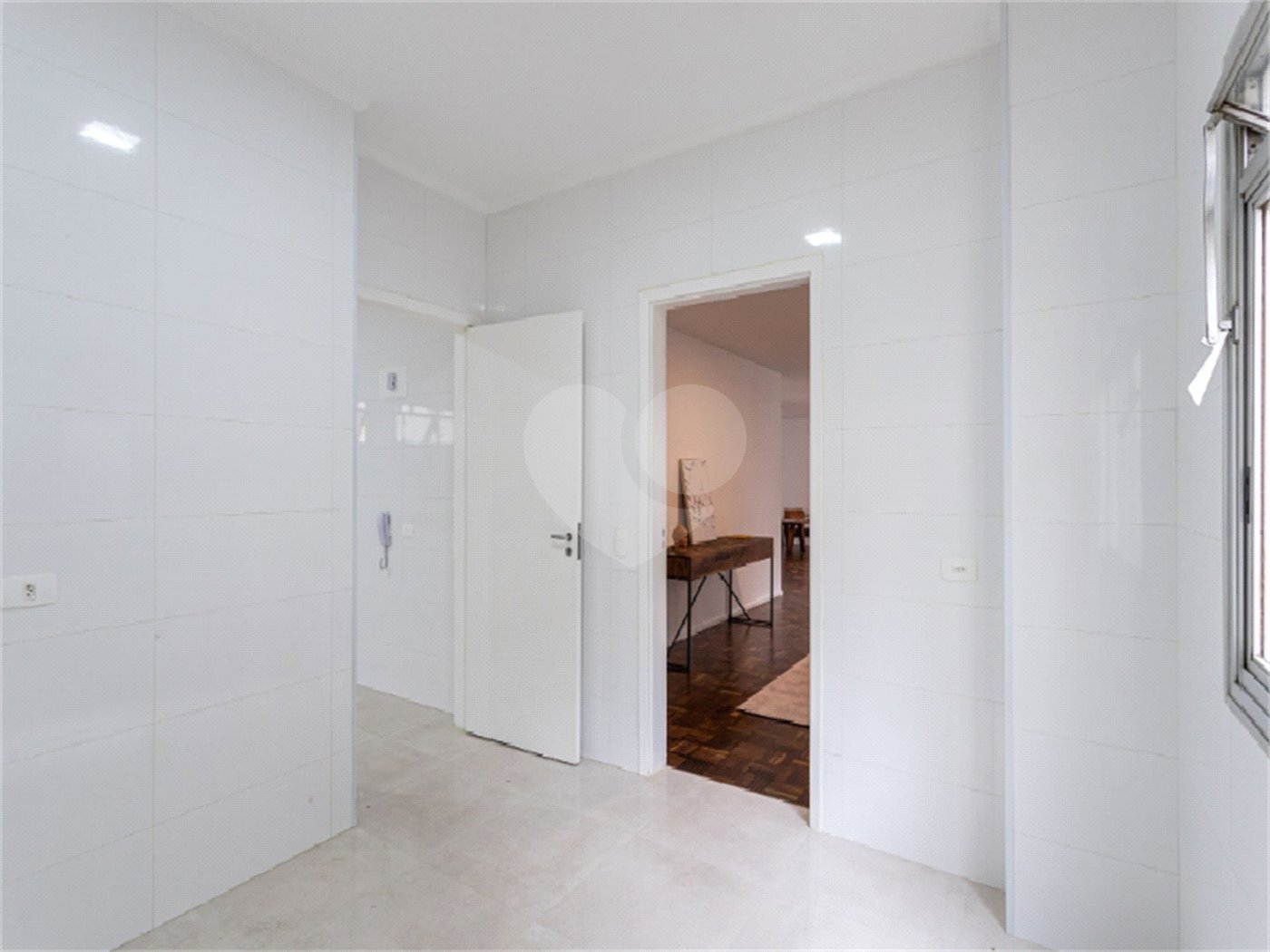 Apartamento à venda com 3 quartos, sendo 1 suíte, em Itaim Bibi, São Paulo, SP