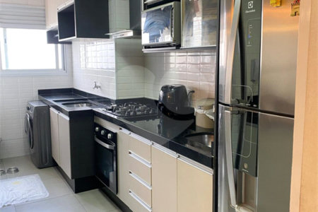 Apartamento à venda com 2 quartos, sendo 1 suíte,  em Jardim Rosa de Franca, Guarulhos, SP