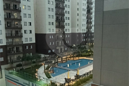 Apartamento à venda com 3 quartos, sendo 1 suíte, em Jardim Flor da Montanha, Guarulhos, SP