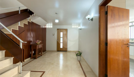 Casa de Vila à venda com 3 quartos, sendo 1 suíte, em Indianópolis, São Paulo, SP