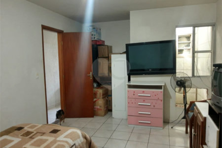 Sobrado à venda com 3 quartos, sendo 1 suíte, em Vila Maria Baixa, São Paulo, SP