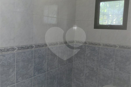 Salão para alugar em Vila Romanópolis, Ferraz de Vasconcelos, SP