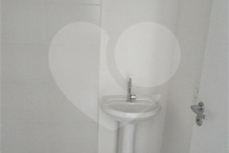 Apartamento à venda com 2 quartos em Parque Industrial Tomas Edson, São Paulo, SP