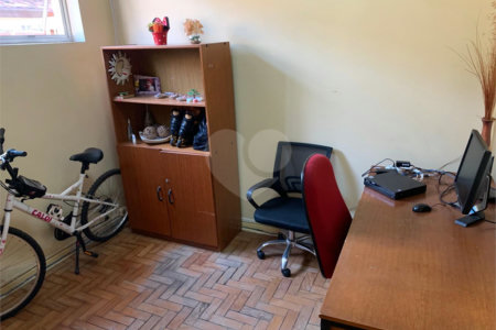 Casa à venda com 4 quartos, sendo 2 suítes, em Vila São Francisco, São Paulo, SP