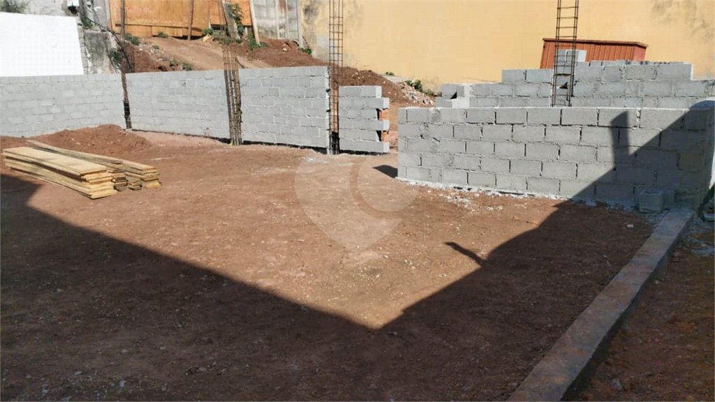 Casa à venda com 2 quartos, sendo 1 suíte,  em Vila Guilherme, São Paulo, SP