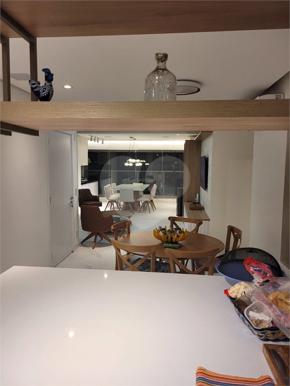 Apartamento à venda com 3 suítes em Indianópolis, São Paulo, SP