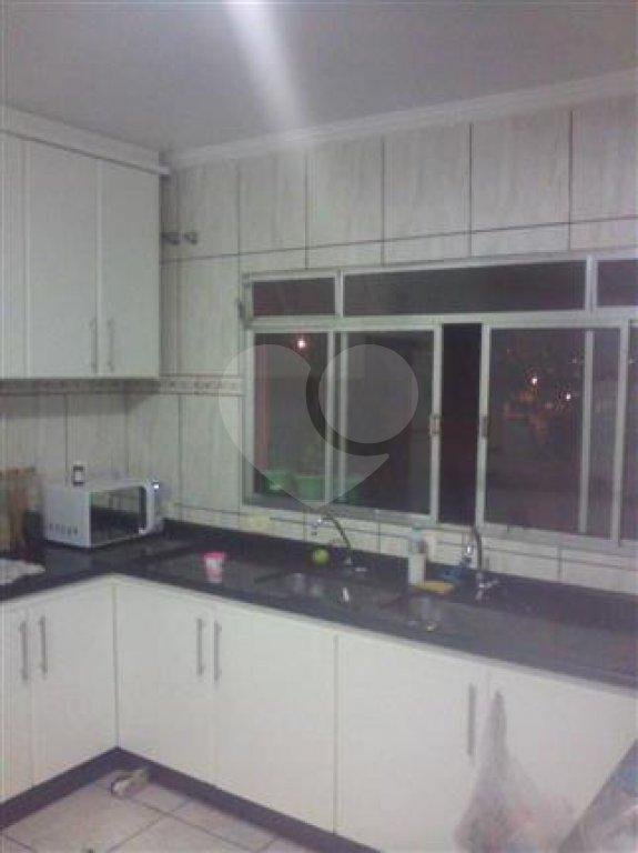 Casa à venda com 4 quartos, sendo 1 suíte, em Jardim Peri, São Paulo, SP