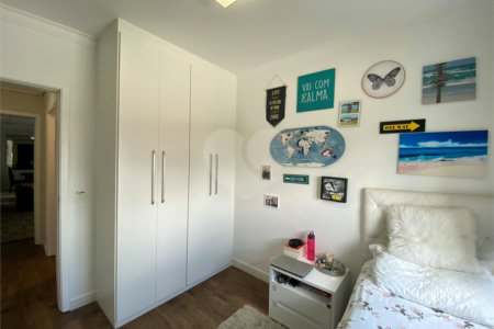 Apartamento à venda com 3 suítes em Barra Funda, São Paulo, SP