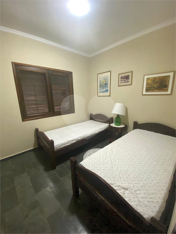 Casa à venda com 4 suítes no condomínio Vale da Santa Fé, Vinhedo - SP