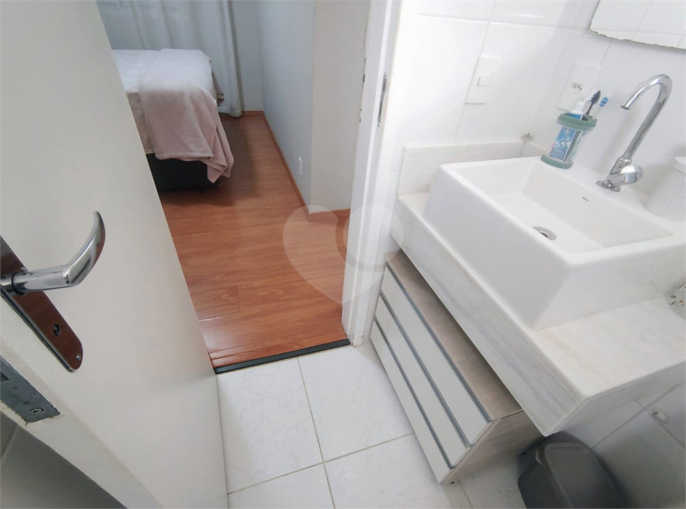 Apartamento à venda com 2 quartos, sendo 1 suíte, em Jardim Guarani, Jundiaí, SP