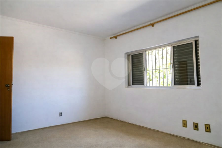 Sobrado à venda com 3 quartos, sendo 1 suíte,  em Vila Guarani, São Paulo, SP