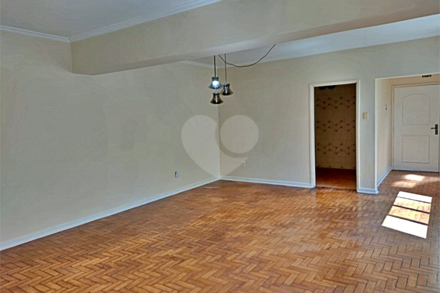 Apartamento à venda com 3 quartos, sendo 1 suíte, em Pinheiros, São Paulo, SP