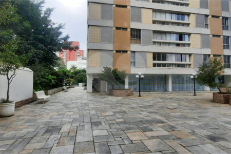 Apartamento à venda com 3 quartos, sendo 1 suíte,  em Sumarezinho, São Paulo, SP
