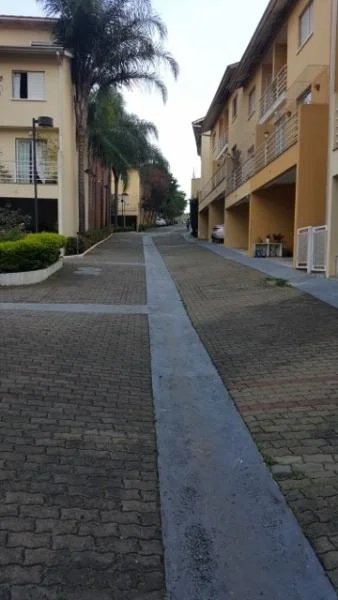 Casa à venda com 3 quartos, sendo 1 suíte, em Vila São Silvestre, São Paulo, SP