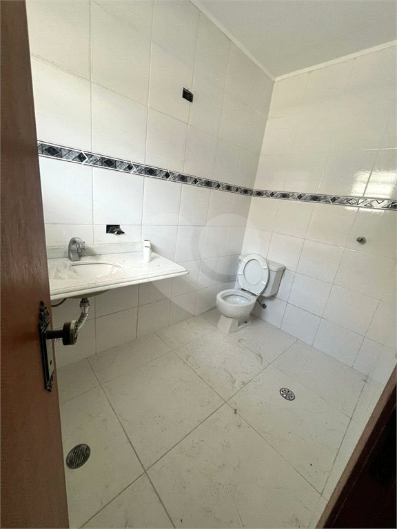 Casa à venda com 3 quartos, sendo 1 suíte, em Conjunto Residencial Vista Verde, São Paulo, SP