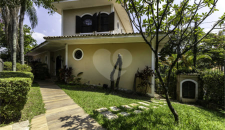 Casa à venda ou para alugar com 4 quartos, sendo 2 suítes,  em Jardim Leonor, São Paulo, SP