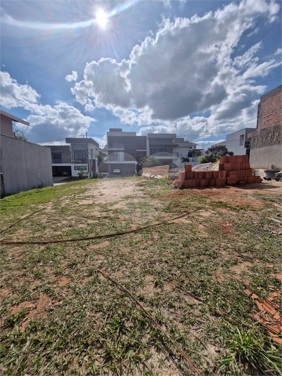 Terreno à venda no condomínio Bosque dos Cambarás, Valinhos - SP
